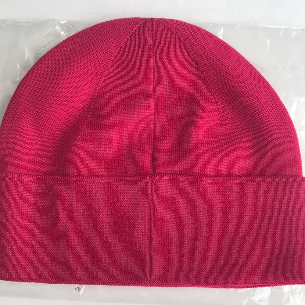 Nwot Authentic Givenchy Split Logo Wool Beanie - image 3